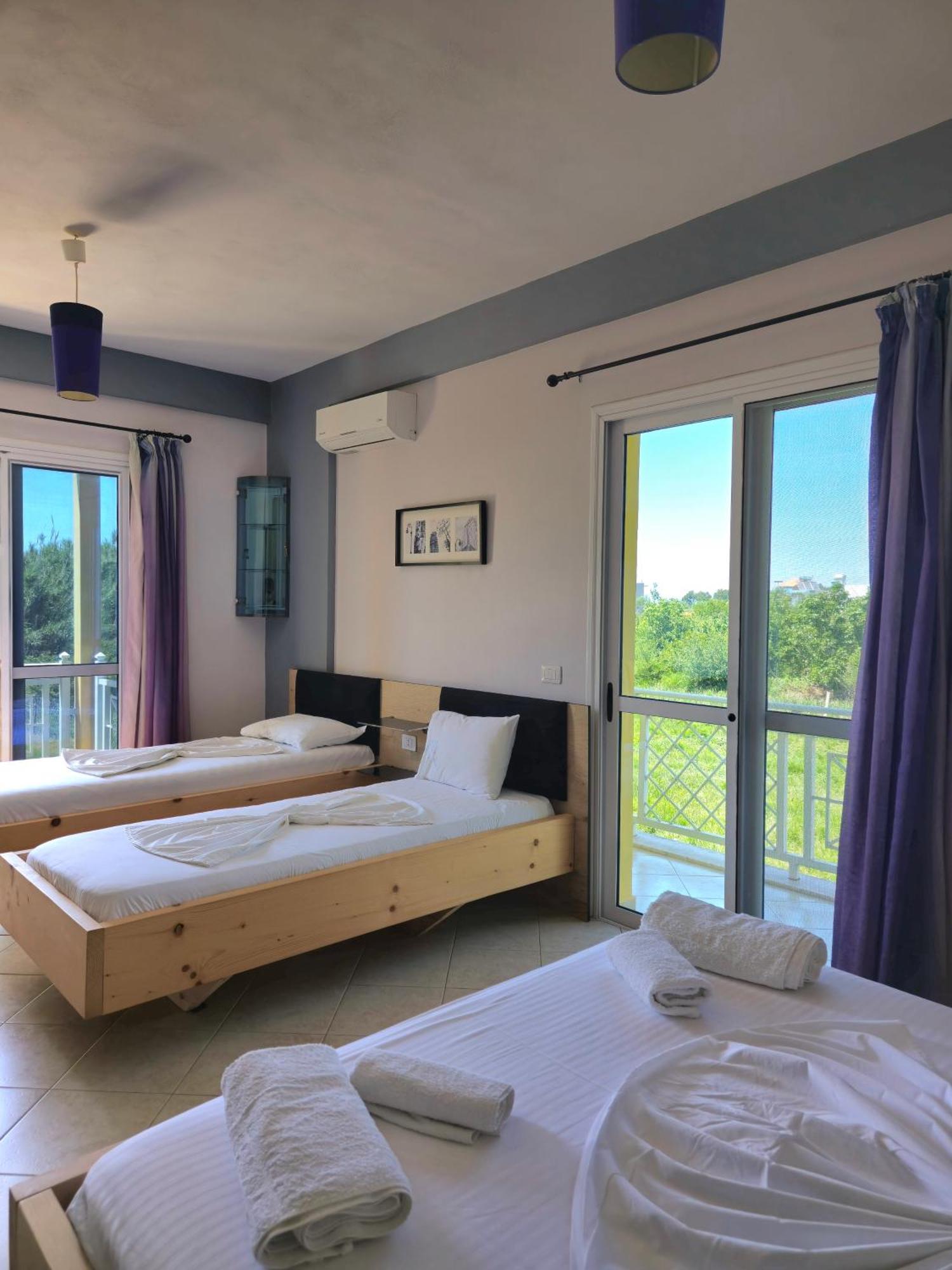 Apartments Vista Mar Orikum Bilik gambar