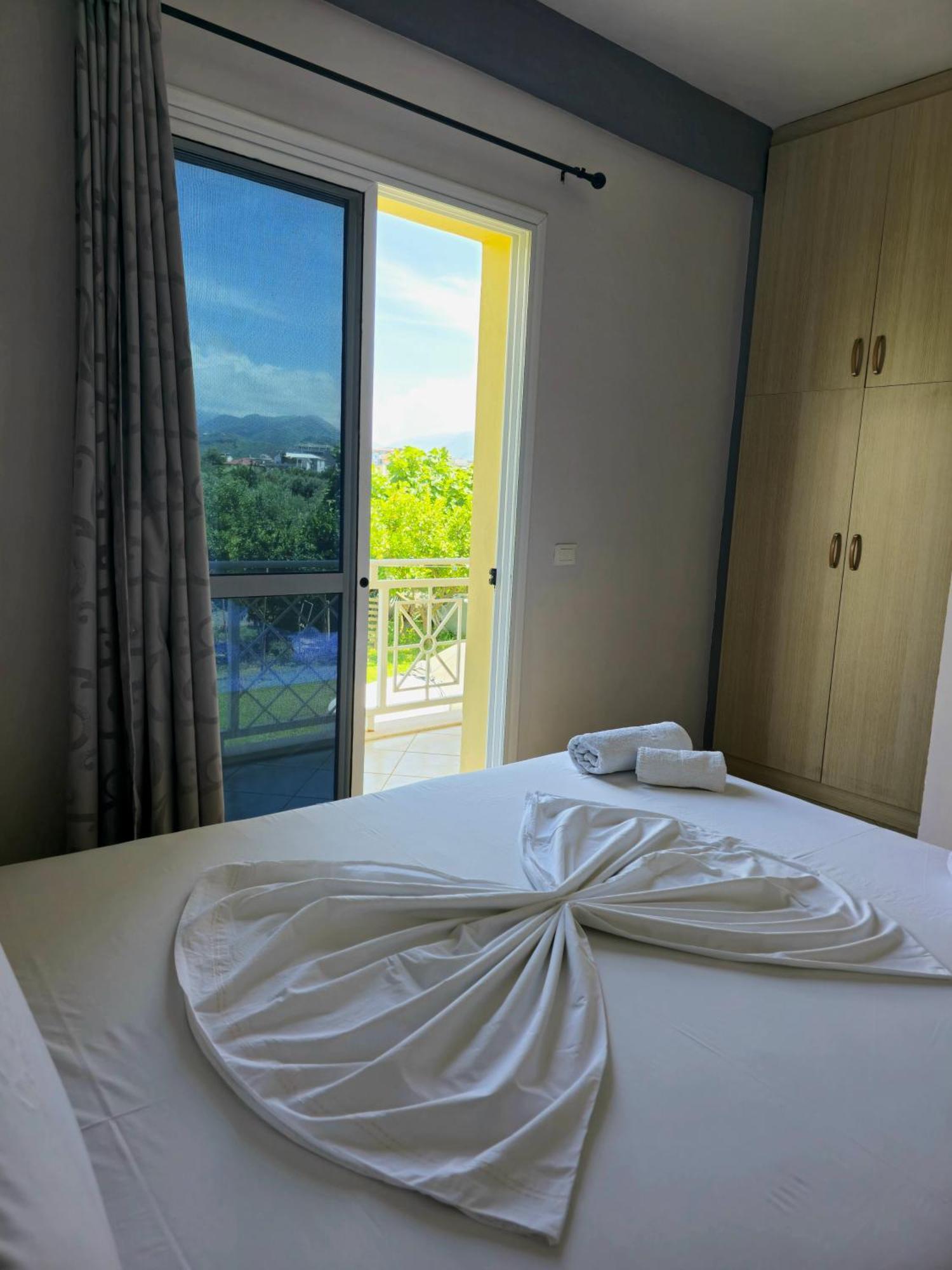 Apartments Vista Mar Orikum Luaran gambar